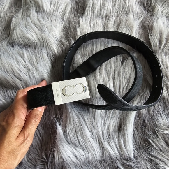 SOLD Coach dressing belt - Picture 11 of 15